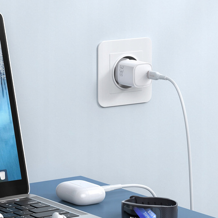 £adowarka do telefonu Mcdodo nano GaN, USB-C PD QC - 33W Bia³a