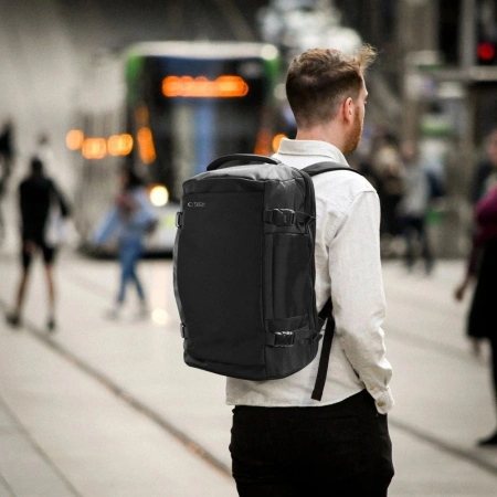 Plecak Tech-Protect Defender S40 do Ryanair & Wizzar, na laptopa 20L - czarny