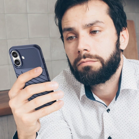 HURTEL ETUI SILIKONOWE THUNDER CASE DO IPHONE 16 PLUS OCHRONA I KOMFORT