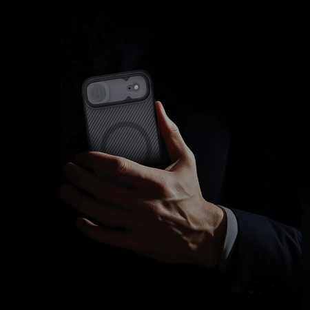Etui Nillkin CamShield Pro kompatybilne z MagSafe na iPhone 17 Air - przezroczyste czarne