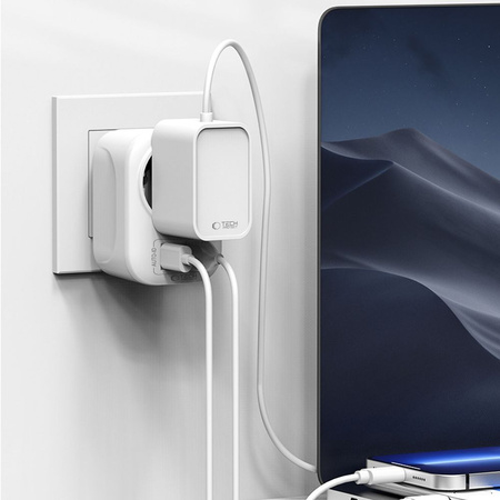 TECH-PROTECT TA100 TRAVEL ADAPTER US TO EU WHITE