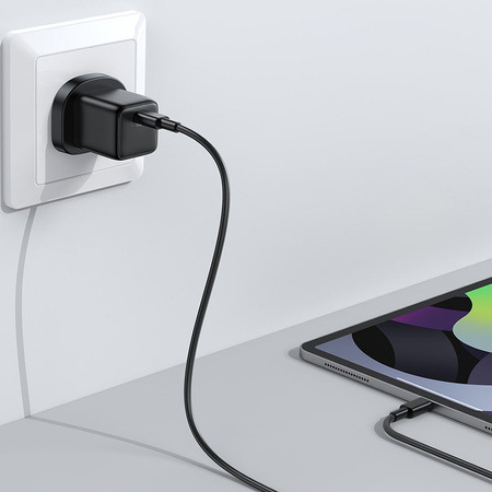 Joyroom mała szybka ładowarka USB Typ C PD 25W wtyczka UK czarny + kabel USB Typ C - USB Typ C (L-P251)