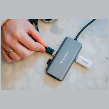 VERBATIM PRZEJŚCIÓWKA HUB 3xUSB-A HDMI 3.2 RJ45 DO LAPTOPA ALUMINIOWA 32157