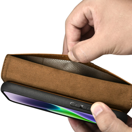 iCarer Oil Wax Wallet Case 2in1 etui iPhone 14 Plus skórzany pokrowiec z klapką Anti-RFID brązowy (WMI14220723-TN)