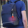 LEXON NOMADAY FLASH BRELOK LED DO KLUCZY Z PODŚWIETLENIEM I ZAWIESZKĄ SZARY