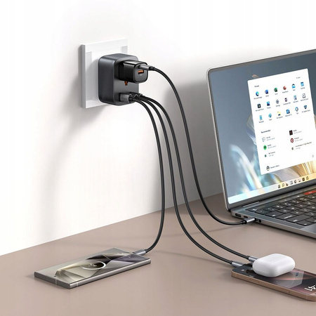 MCDODO PRZEJŚCIÓWKA ŁADOWARKA ADAPTER PODRÓŻNY WTYCZKA EU 3 X USB-C USB-A