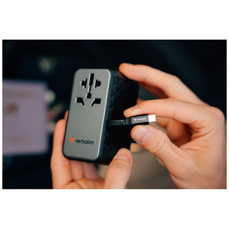 Verbatim Adapter podróżny EU/UK/US GaN USB-A/3xUSB-C PD 85W CNT-02 czarny/black 32127