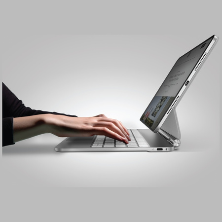 Etui UNIQ Venno Pro Magnetic Smart z klawiaturą do iPad Air 11" (2024/25) | Air 10.9" (2022/20) | iPad Pro 11" (2022/21) biały