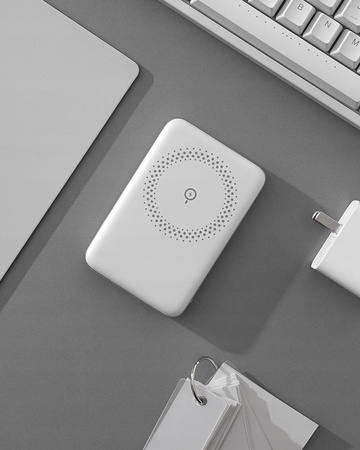 INNOSTYLE POWERMAG 2W1 SZYBKI POWERBANK INDUKCYJNY DO MAGSAFE 10000MAH STOJAK BIAŁY