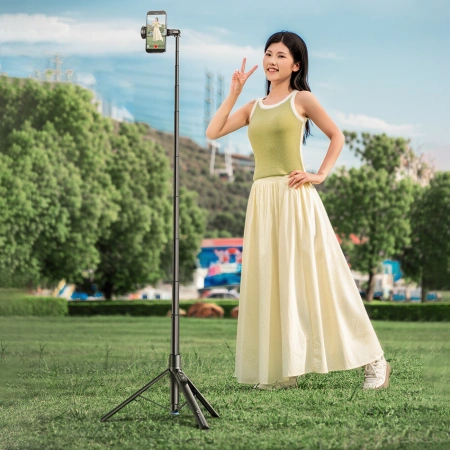 WOZINSKY PREMIUM SELFIE STICK Z AUTOMATYCZNIE ROZKŁADANYMI NÓŻKA